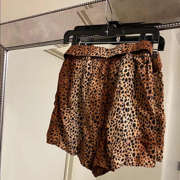 Urban Outfitters BOG Collective Leopard Shorts - Picture 4 of 7